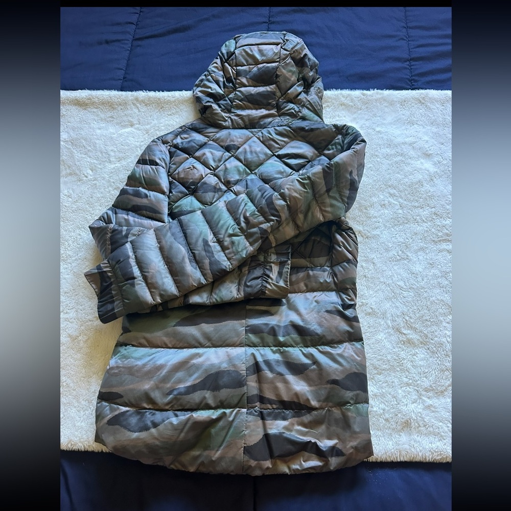 lululemon athletica Camouflage Puffer Jacket